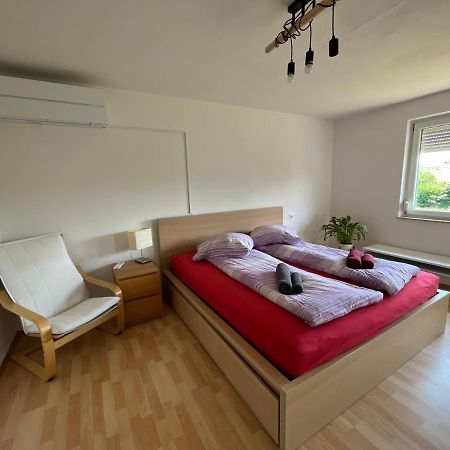 Sonnige 3 Zimmer Wohnung Mit Schoenem Balkon Im Gruenen Reutlingen Ngoại thất bức ảnh